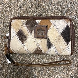 STS wristlet wallet